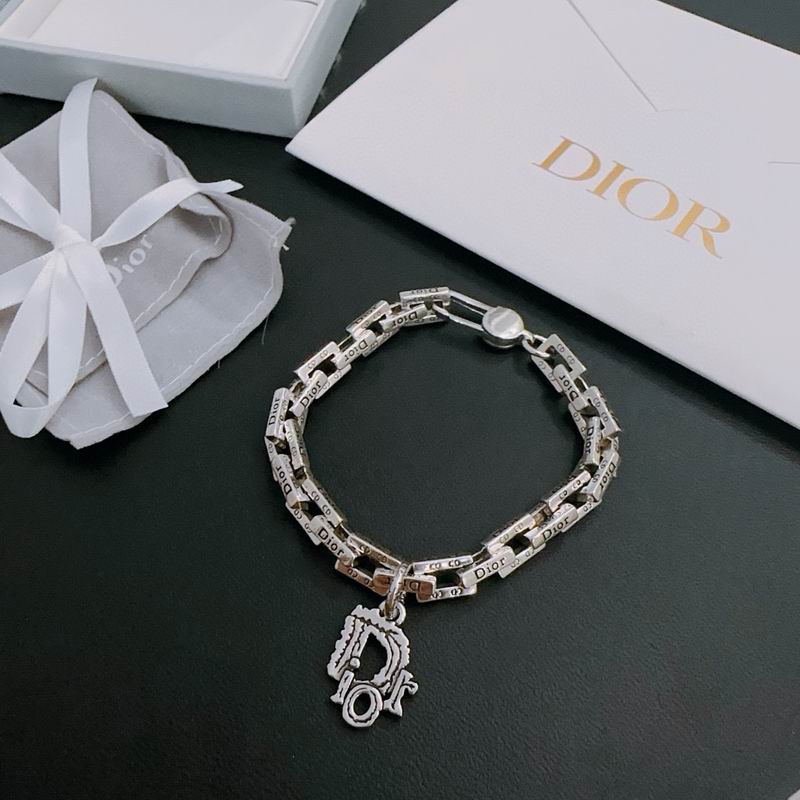 Dior Bracelet 06lyr299